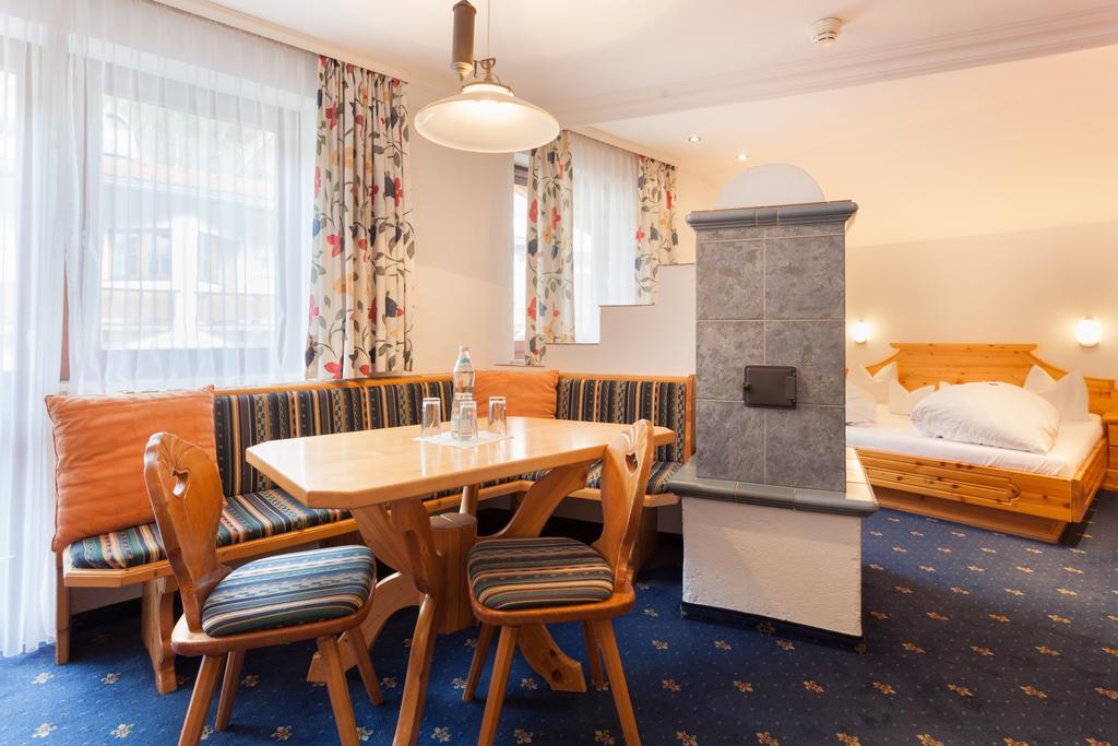 Sporthotel Cristall Фулпмес Стая снимка